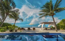 Del Sol- Beachfront Paradise – Villa on Pristine Sandy beach